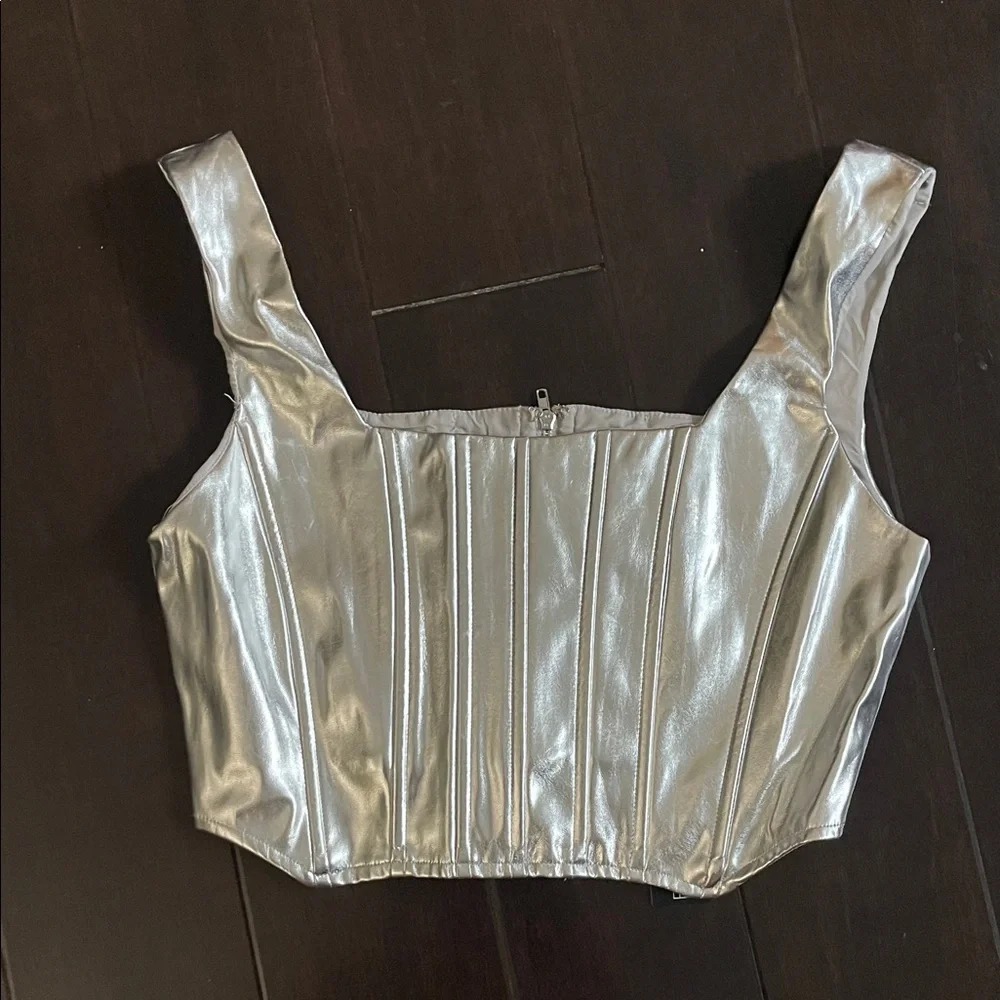FashionNova Silver Metallic Corset Women's Top size M. - Picture 1 of 2